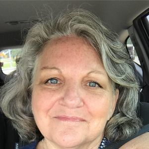 Meet your Posher, Kelly cable